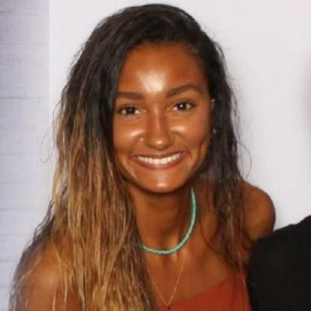 Meet your Posher, Sierra
